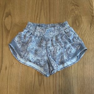 Lululemon Hotty Hot Shorts Sz 2